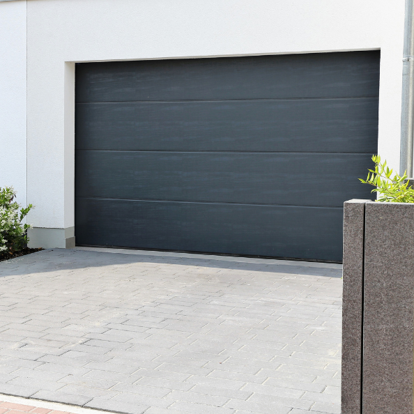 glen mills new garage door person