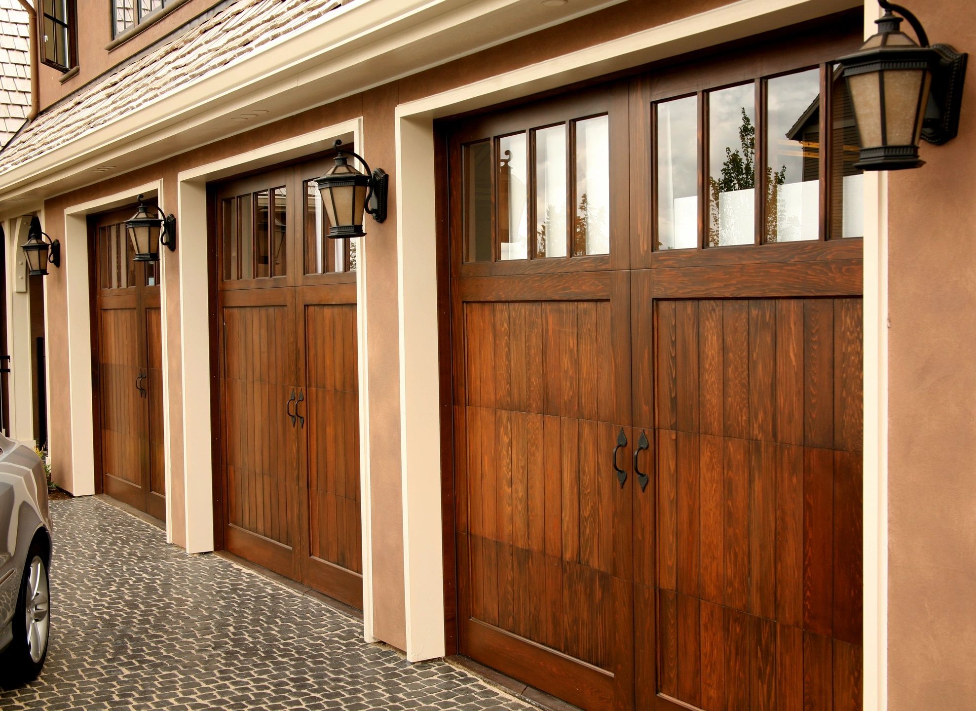 When it comes to dependable garage door services in Pennsylvania, Alan Conkling Garage Doors is the name homeowners trust.